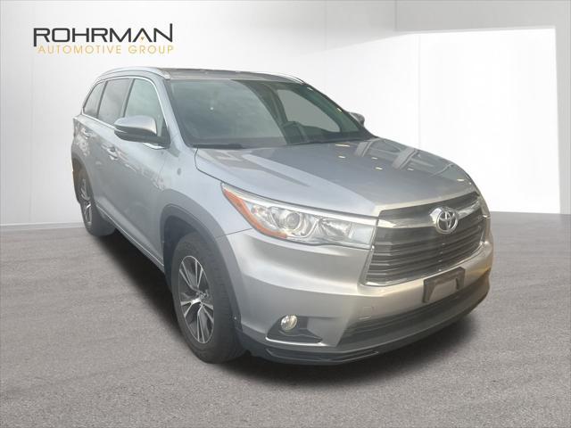 used 2016 Toyota Highlander car, priced at $22,195