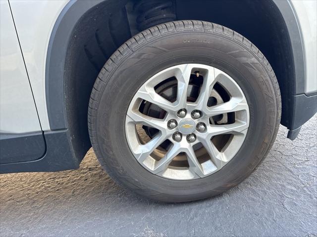 used 2018 Chevrolet Traverse car, priced at $12,998