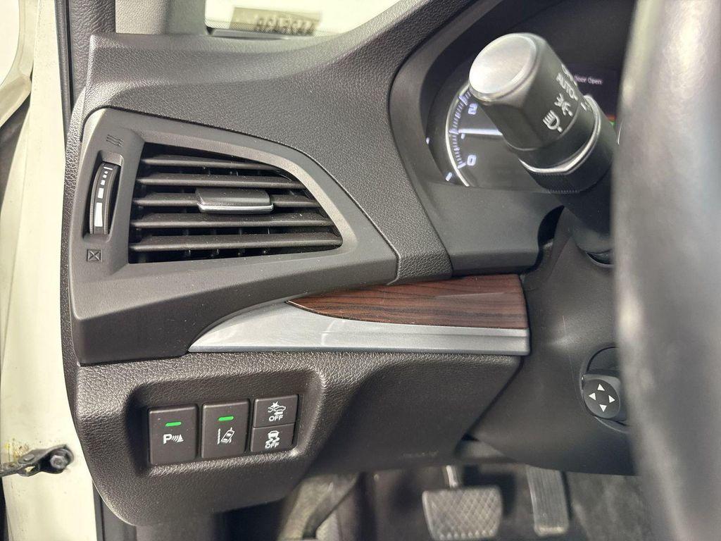 used 2016 Acura MDX car, priced at $16,295