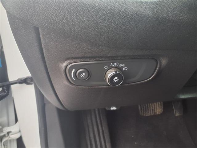 used 2024 Chevrolet Equinox car, priced at $26,995