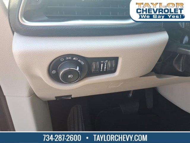 used 2020 Chrysler Pacifica car, priced at $28,995