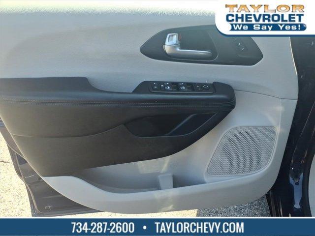 used 2020 Chrysler Pacifica car, priced at $28,995