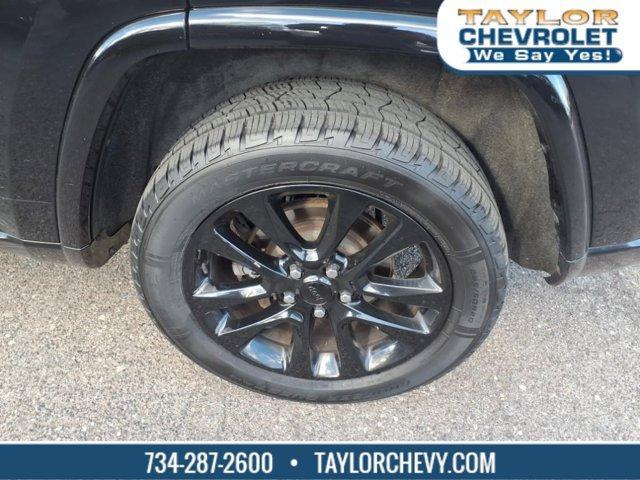 used 2018 Jeep Grand Cherokee car, priced at $19,595