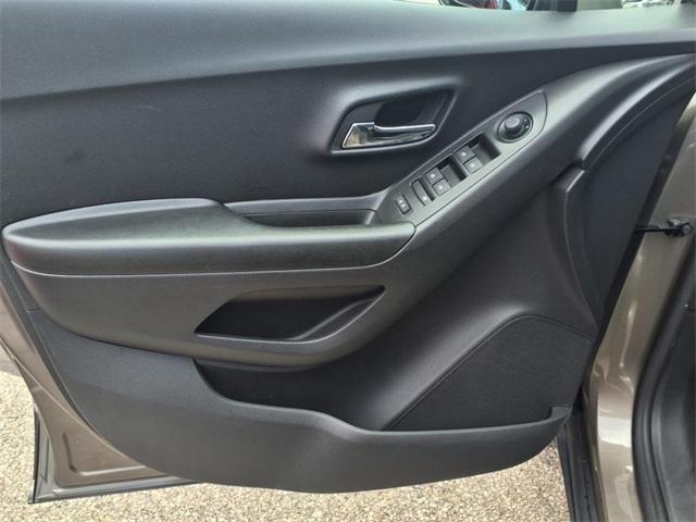 used 2022 Chevrolet Trax car, priced at $21,995