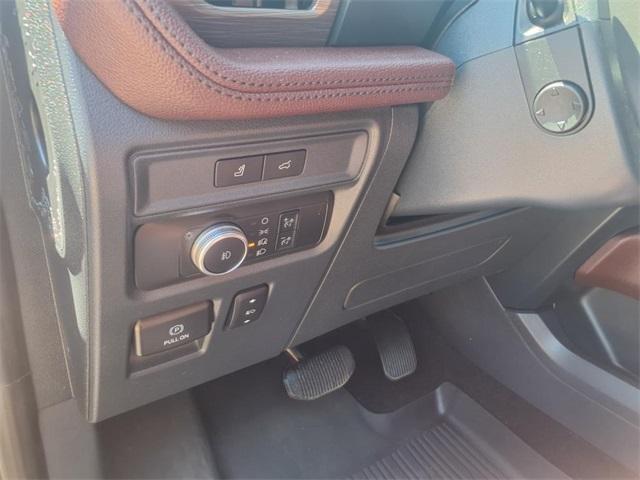 used 2022 Ford Expedition Max car, priced at $56,595