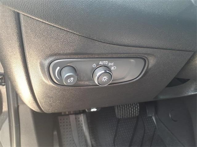 used 2022 Chevrolet Equinox car, priced at $28,995