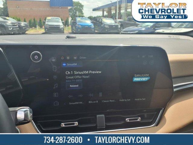 used 2025 Chevrolet Equinox car, priced at $35,595