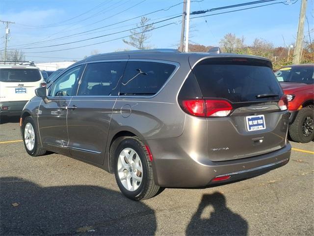 used 2017 Chrysler Pacifica car, priced at $13,559