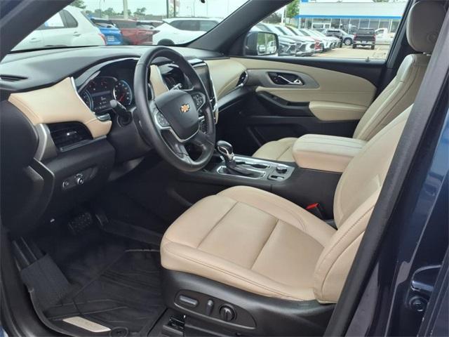 used 2023 Chevrolet Traverse car, priced at $33,995