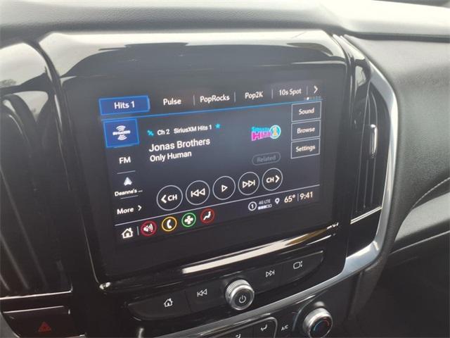 used 2023 Chevrolet Traverse car, priced at $31,995