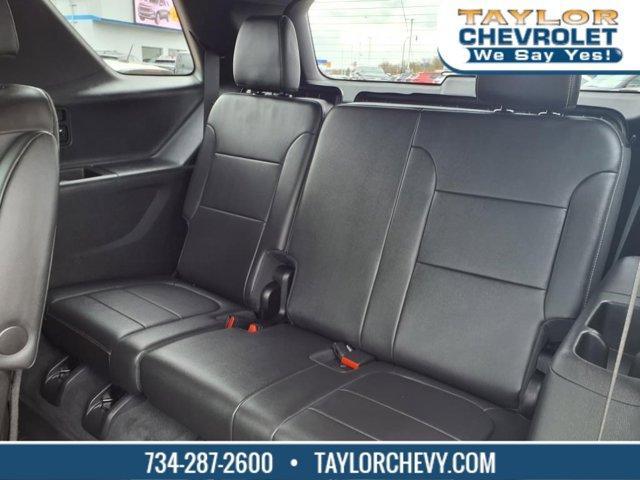 used 2022 Chevrolet Traverse car, priced at $37,995