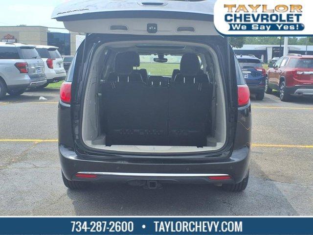 used 2018 Chrysler Pacifica car, priced at $17,995