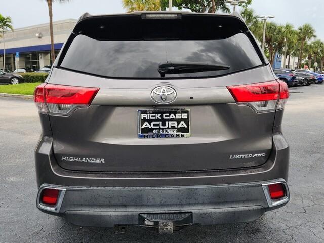 used 2017 Toyota Highlander car, priced at $23,492