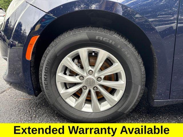 used 2018 Chrysler Pacifica car, priced at $12,103