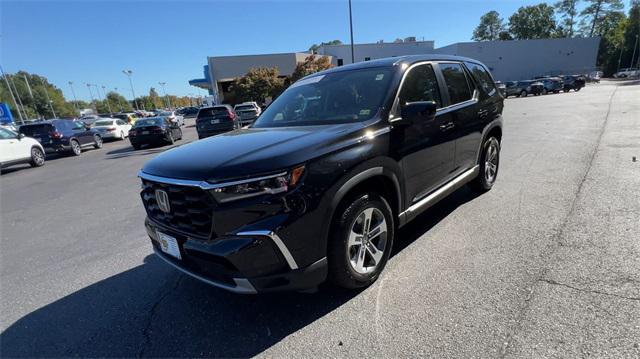 new 2025 Honda Pilot car, priced at $45,990