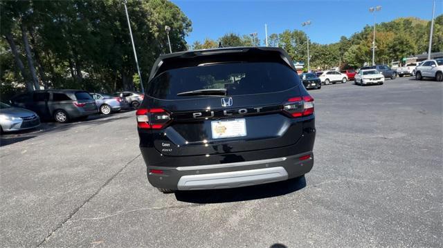 new 2025 Honda Pilot car, priced at $45,990