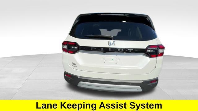 used 2025 Honda Pilot car, priced at $42,197