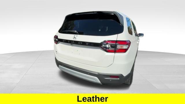 used 2025 Honda Pilot car, priced at $42,197