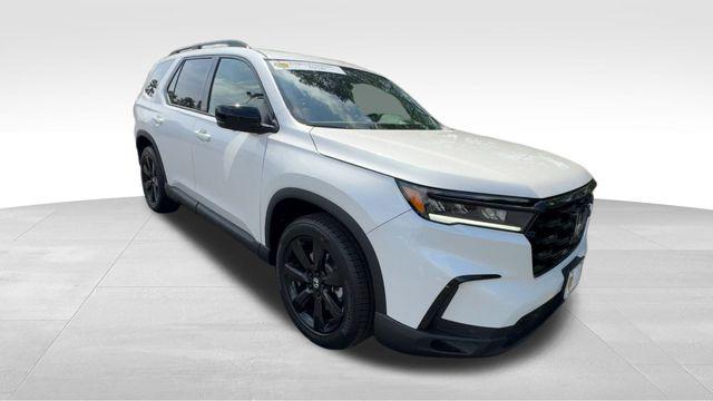 new 2025 Honda Pilot car, priced at $56,485