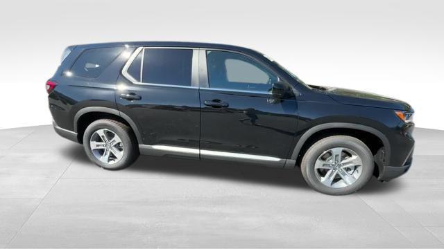 new 2025 Honda Pilot car, priced at $44,916