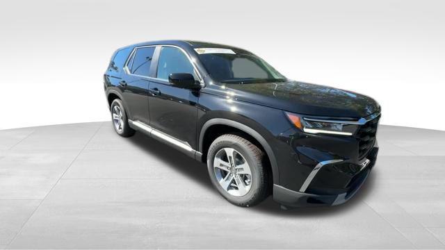 new 2025 Honda Pilot car, priced at $44,916