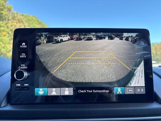 new 2025 Honda Pilot car, priced at $44,916