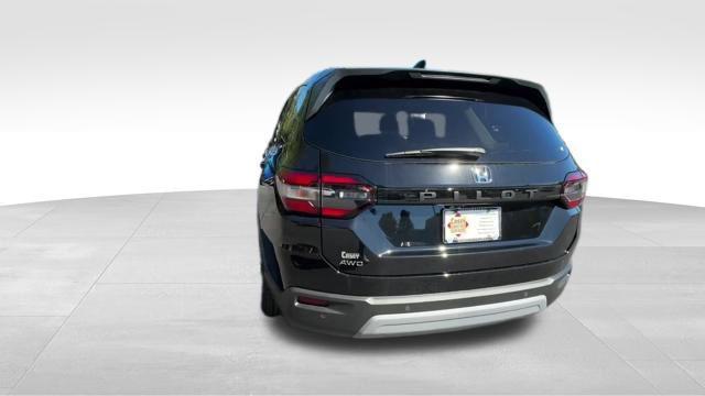 new 2025 Honda Pilot car, priced at $44,916