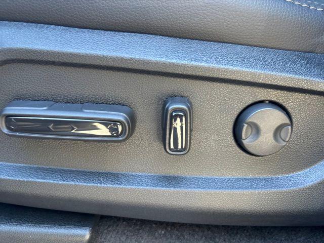 new 2025 Honda Pilot car, priced at $44,916