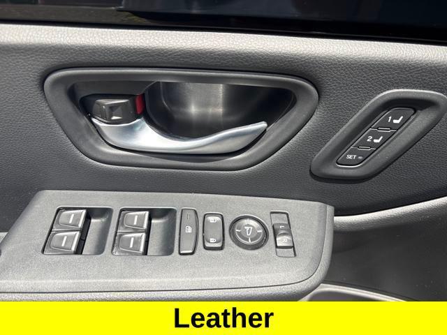 used 2025 Honda Pilot car, priced at $46,300