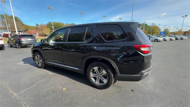 new 2025 Honda Pilot car, priced at $46,995