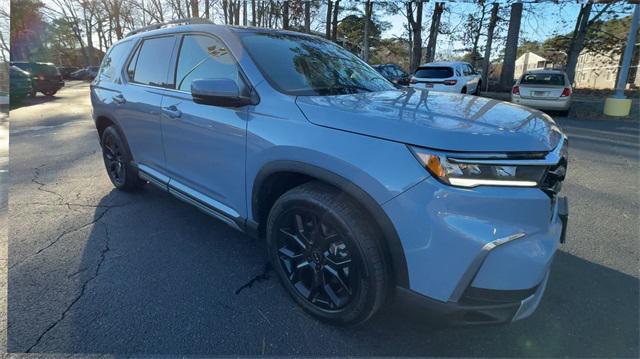 new 2025 Honda Pilot car, priced at $53,650