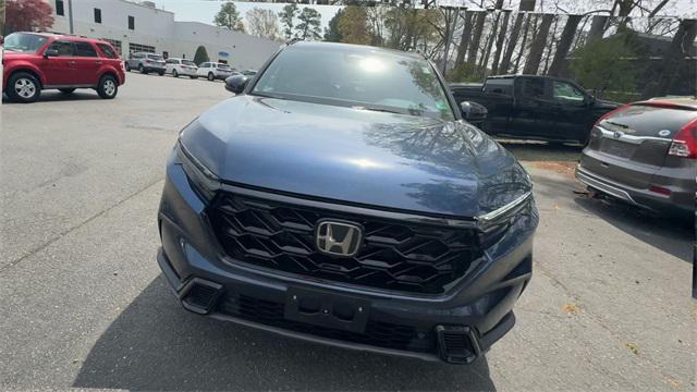 new 2025 Honda CR-V Hybrid car, priced at $39,045