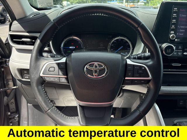 used 2022 Toyota Highlander Hybrid car, priced at $37,343