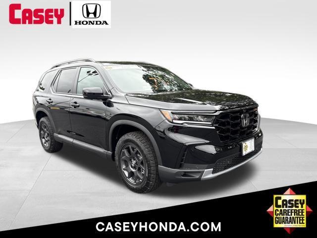 new 2025 Honda Pilot car, priced at $51,375