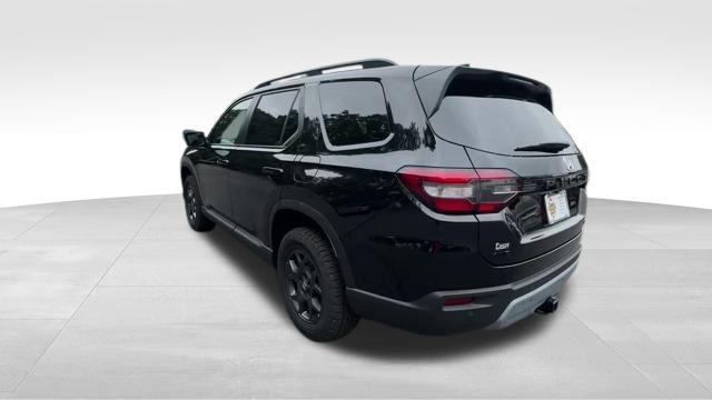 new 2025 Honda Pilot car, priced at $46,793