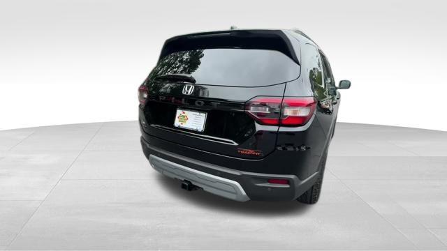 new 2025 Honda Pilot car, priced at $46,793