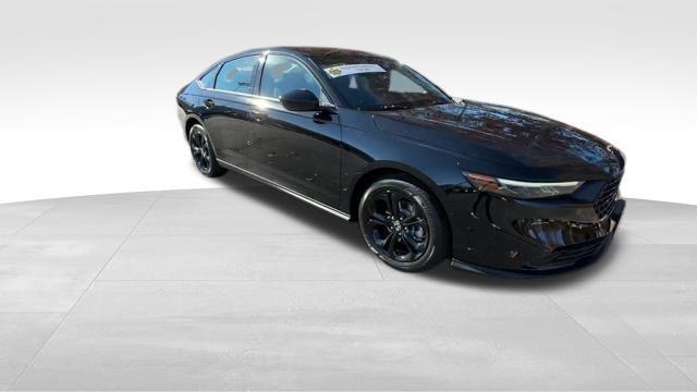 new 2025 Honda Accord car, priced at $31,755