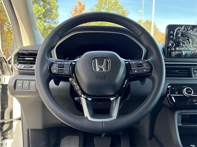 new 2025 Honda Pilot car, priced at $47,450