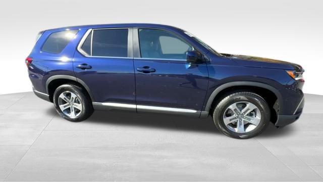 new 2025 Honda Pilot car, priced at $44,995