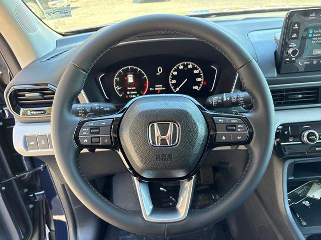 new 2025 Honda Pilot car, priced at $44,995