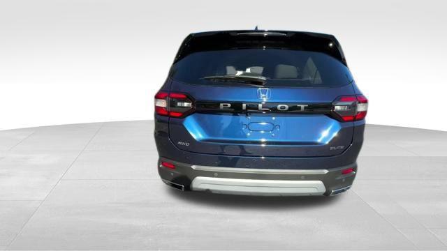 new 2025 Honda Pilot car, priced at $53,075