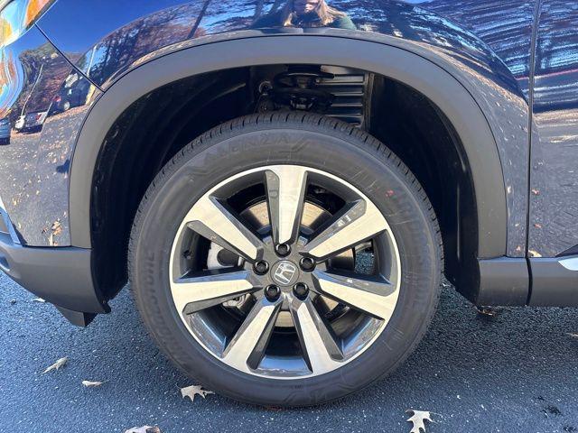 new 2025 Honda Pilot car, priced at $53,075