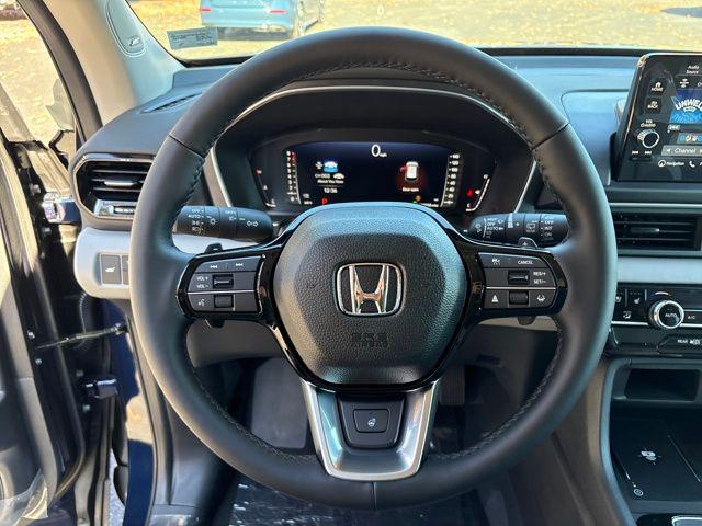 new 2025 Honda Pilot car, priced at $53,075