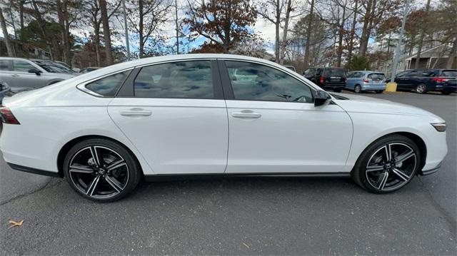 new 2025 Honda Accord Hybrid car, priced at $35,205