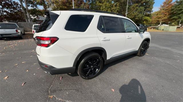 new 2025 Honda Pilot car, priced at $56,430