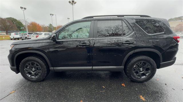 new 2025 Honda Pilot car, priced at $50,795