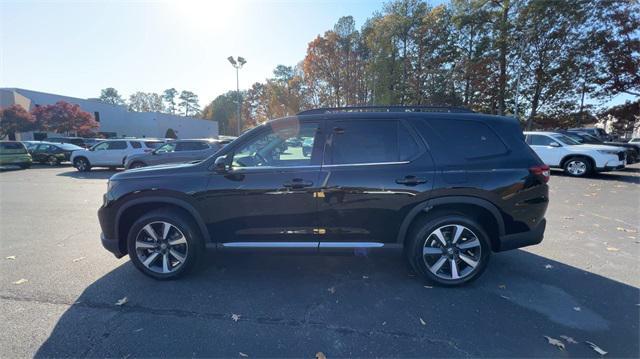 new 2025 Honda Pilot car, priced at $51,985