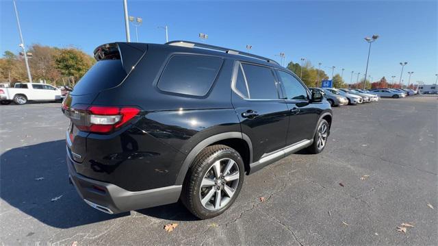 new 2025 Honda Pilot car, priced at $51,985