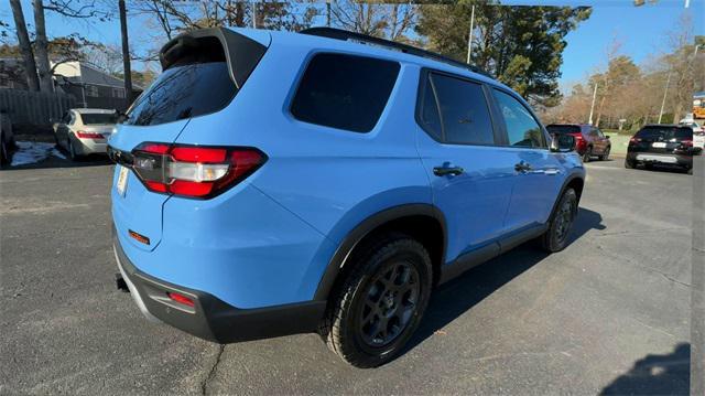 new 2025 Honda Pilot car, priced at $51,305