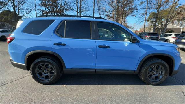 new 2025 Honda Pilot car, priced at $51,305